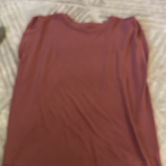 Pink top - Picture 2 of 3